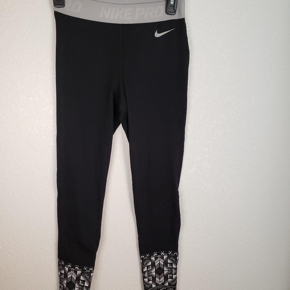 Nike Pro Leggings size S